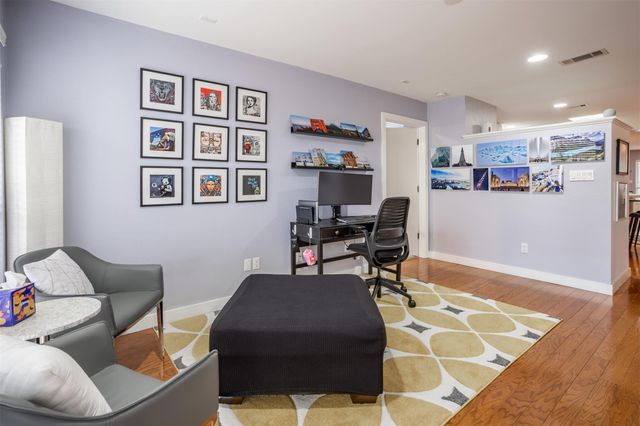 1115 W 10th ST 205, Austin, TX 78703