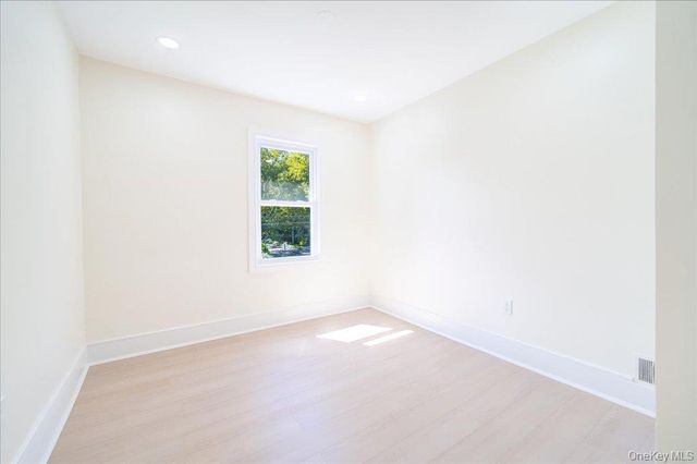 11 Maple Street, Nyack, NY 10960