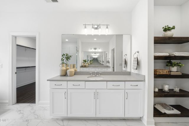 7633 Hasentree Way, Wake Forest, NC 27587