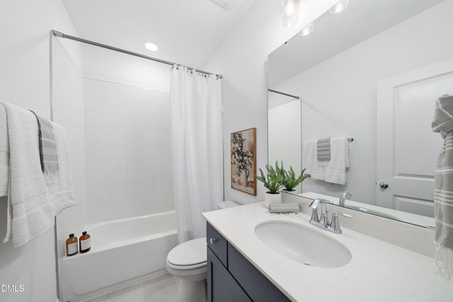 7633 Hasentree Way, Wake Forest, NC 27587