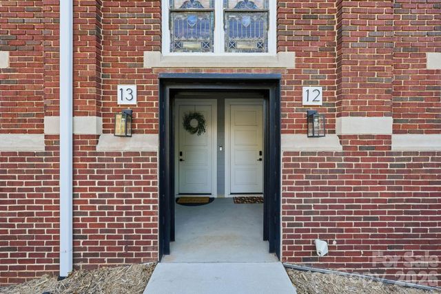 201 Grandin Road 9, Charlotte, NC 28208