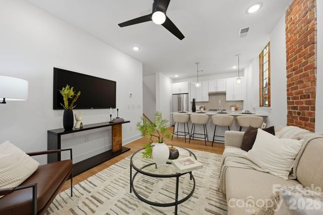 201 Grandin Road 9, Charlotte, NC 28208