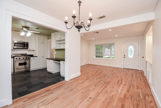 2210 Gardenia Drive, Houston, TX 77018