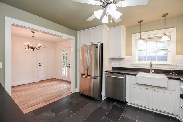 2210 Gardenia Drive, Houston, TX 77018