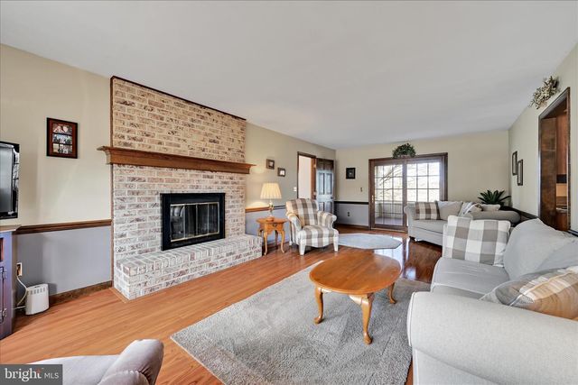 921 ACRI RD, Mechanicsburg, PA 17050