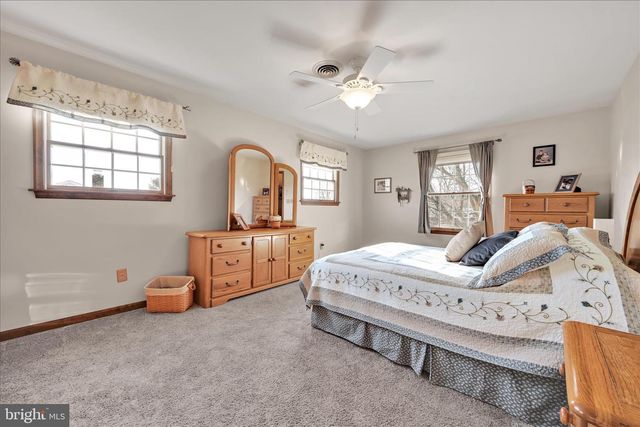 921 ACRI RD, Mechanicsburg, PA 17050