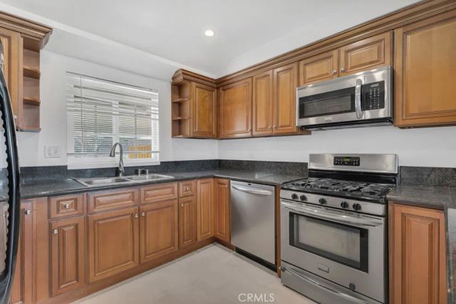 21025 Blythe Street, Canoga Park, CA 91304
