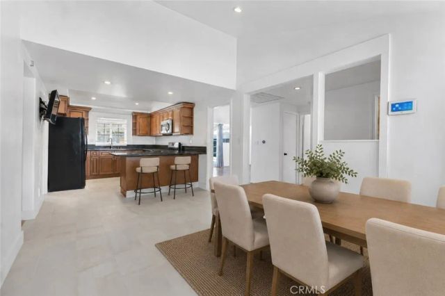 21025 Blythe Street, Canoga Park, CA 91304