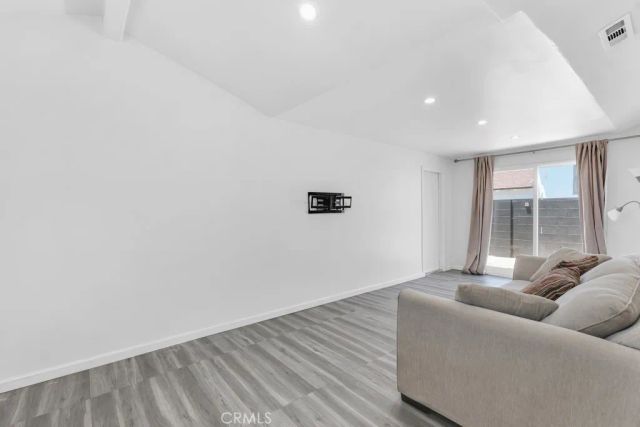 21025 Blythe Street, Canoga Park, CA 91304