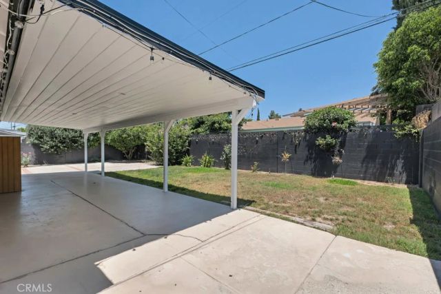 21025 Blythe Street, Canoga Park, CA 91304