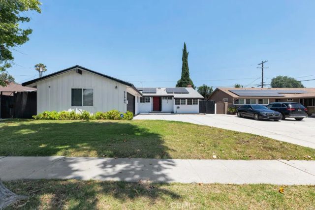 21025 Blythe Street, Canoga Park, CA 91304
