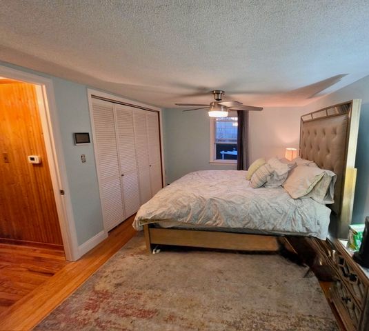 417 River Rd, Agawam, MA 01001