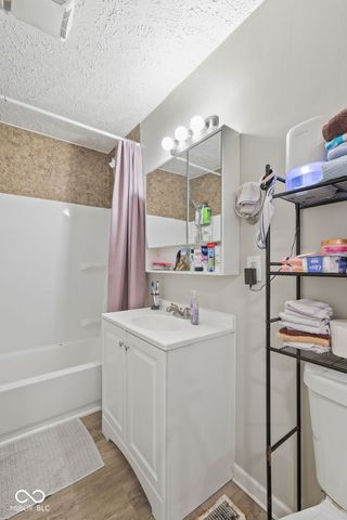 3132 S Lyons, Indianapolis, IN 46241