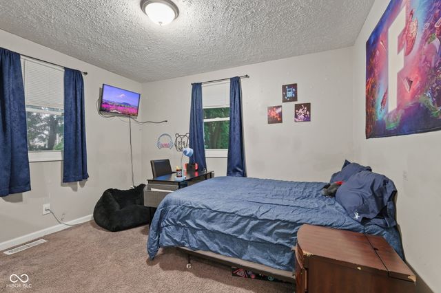 3132 S Lyons, Indianapolis, IN 46241