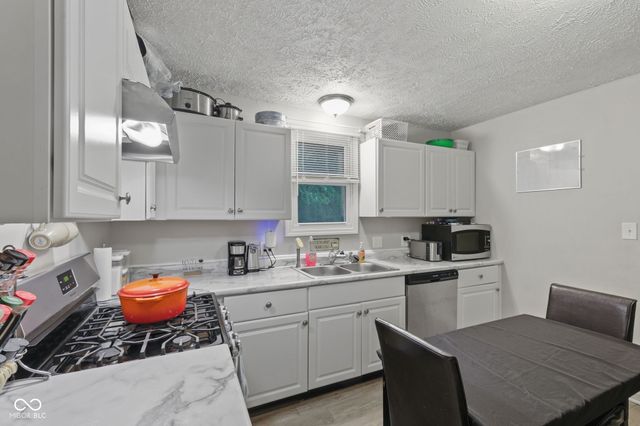 3132 S Lyons, Indianapolis, IN 46241