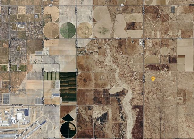 7300 E Avenue L4, Palmdale, CA 93552