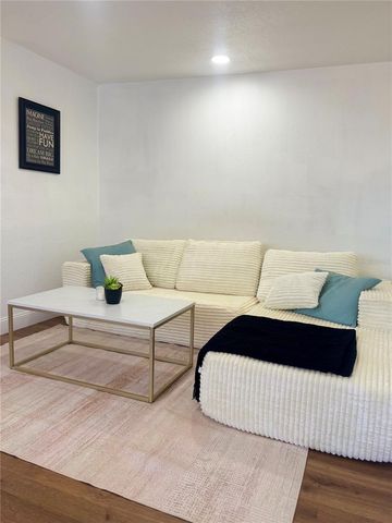 3022 W MEADOW STREET 1, Tampa, FL 33611