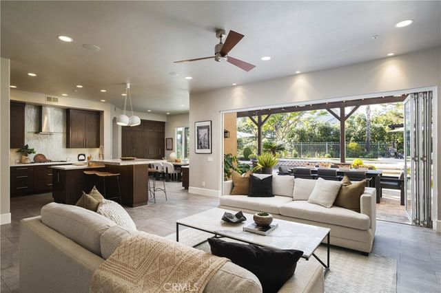 23449 Sandstone, Mission Viejo, CA 92692