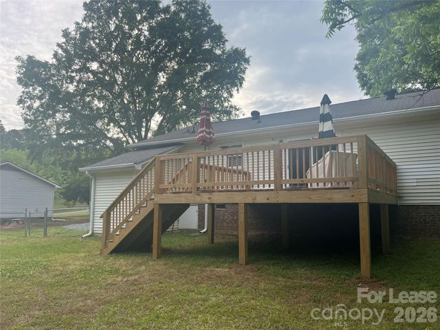 311 Hillcrest Drive, Huntersville, NC 28078
