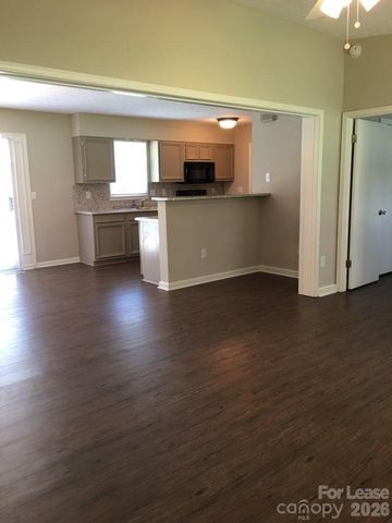 311 Hillcrest Drive, Huntersville, NC 28078