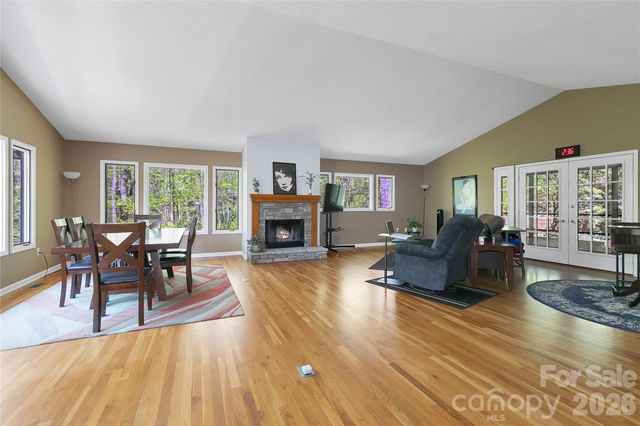 71 Elseetos Drive, Brevard, NC 28712