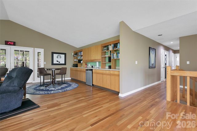 71 Elseetos Drive, Brevard, NC 28712
