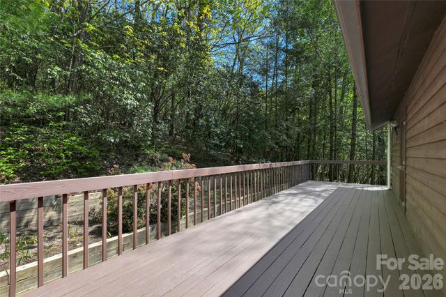 71 Elseetos Drive, Brevard, NC 28712