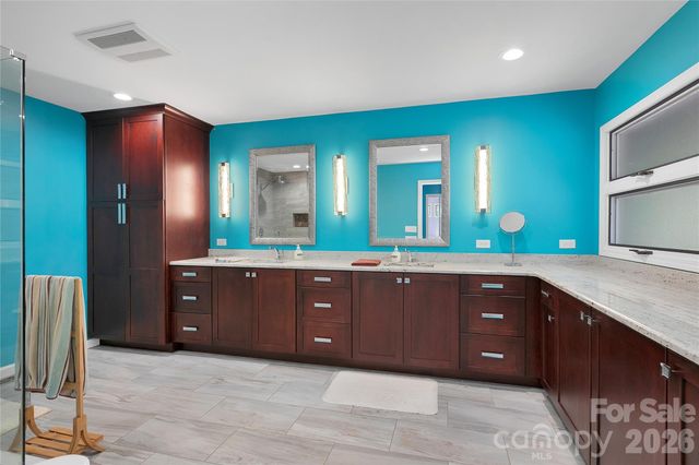 71 Elseetos Drive, Brevard, NC 28712