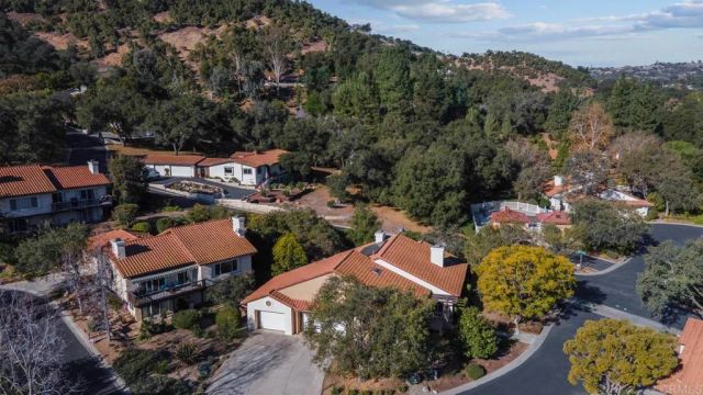 1861 Fox Bridge Ct, Fallbrook, CA 92028