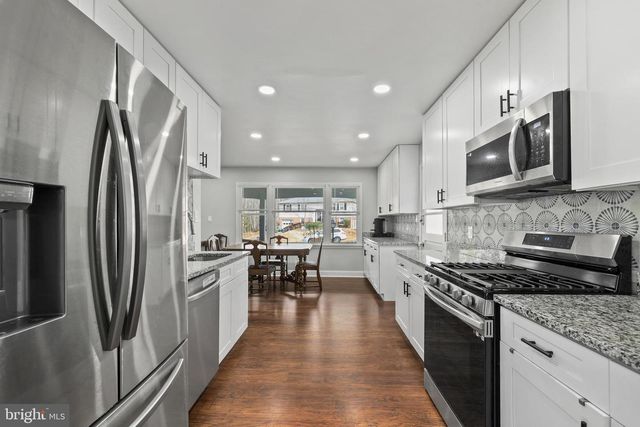 12006 PARK SHORE CT, Woodbridge, VA 22192