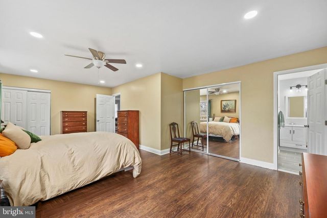 12006 PARK SHORE CT, Woodbridge, VA 22192