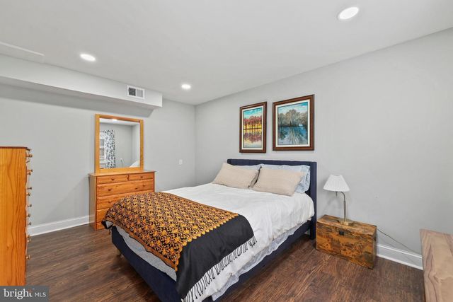 12006 PARK SHORE CT, Woodbridge, VA 22192