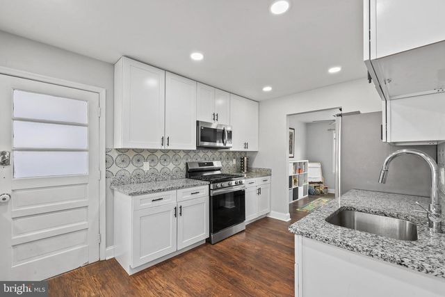 12006 PARK SHORE CT, Woodbridge, VA 22192