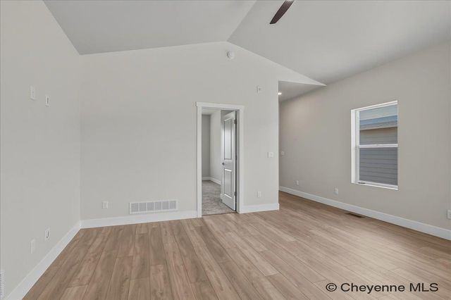5811 LIZ RANCH RD, Cheyenne, WY 82007