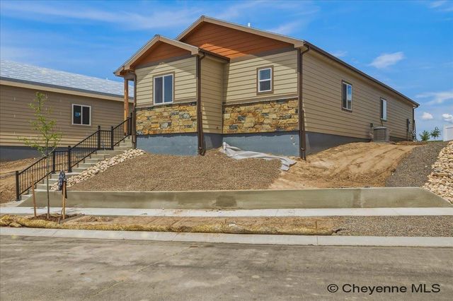 5811 LIZ RANCH RD, Cheyenne, WY 82007