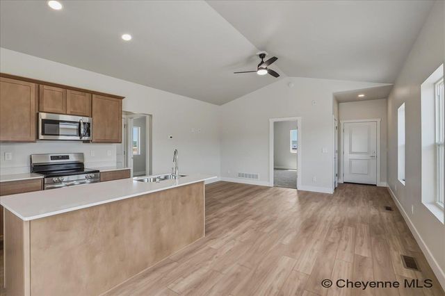 5811 LIZ RANCH RD, Cheyenne, WY 82007