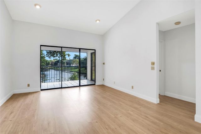 3211 S Carambola Circle 23106, Coconut Creek, FL 33066