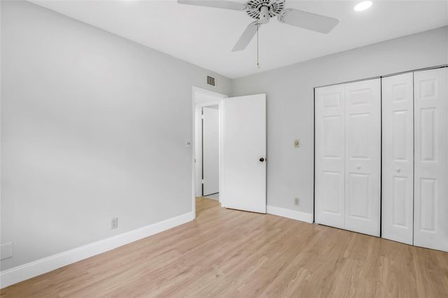 3211 S Carambola Circle 23106, Coconut Creek, FL 33066