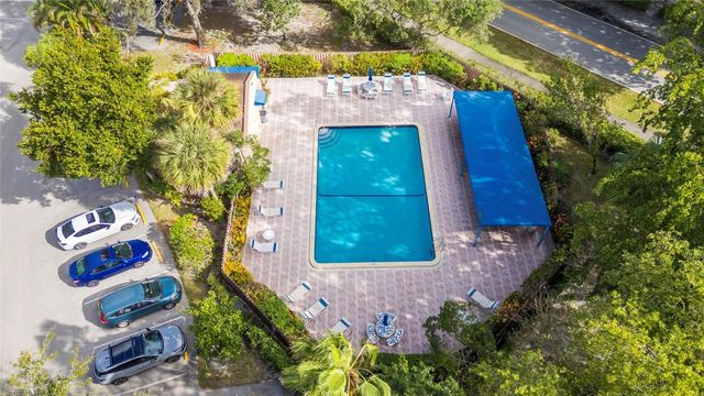 3211 S Carambola Circle 23106, Coconut Creek, FL 33066