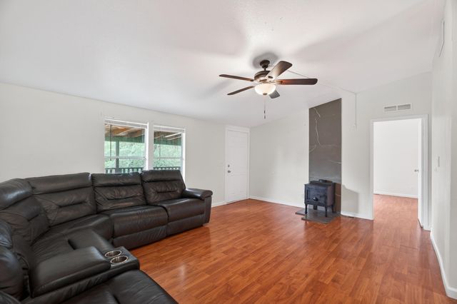 17215 Deacon Lane, Cottonwood, CA 96022