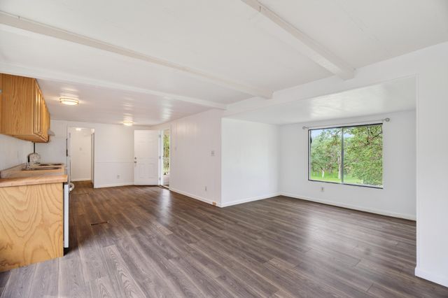 17215 Deacon Lane, Cottonwood, CA 96022