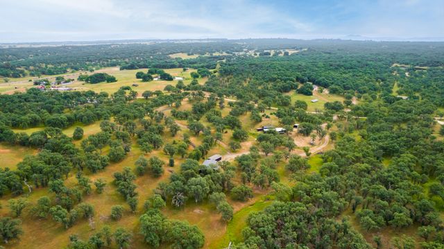 17215 Deacon Lane, Cottonwood, CA 96022