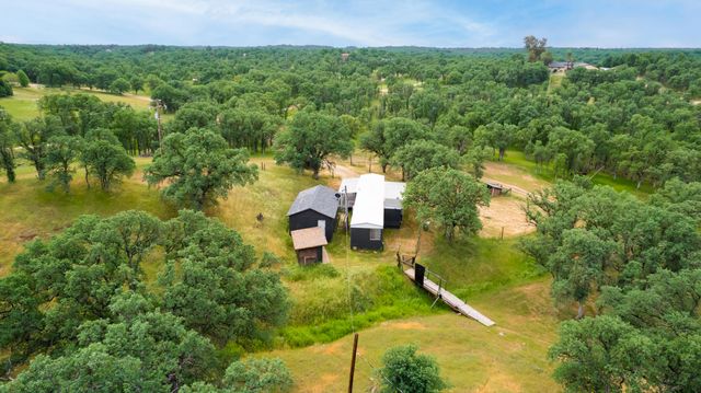 17215 Deacon Lane, Cottonwood, CA 96022