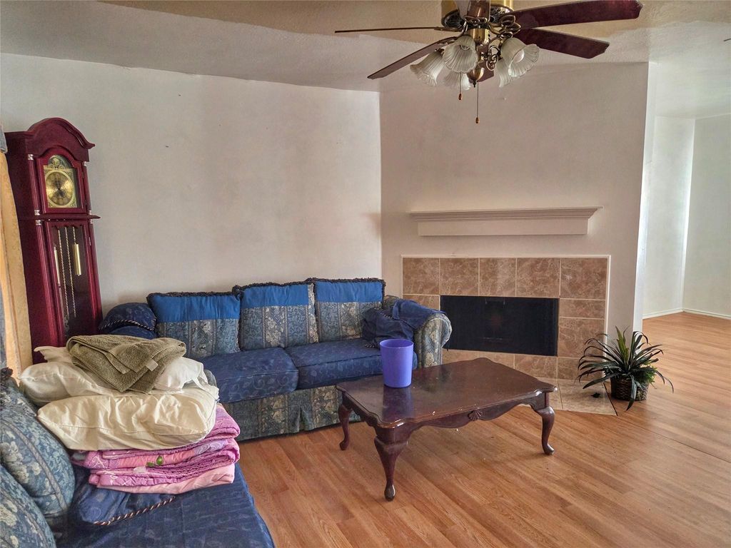 8703 April Arbor CT, Houston, TX 77031