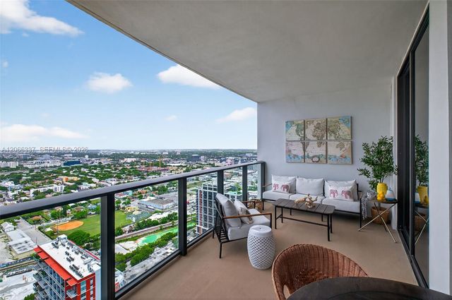 1600 NE 1st Avenue 3515, Miami, FL 33132