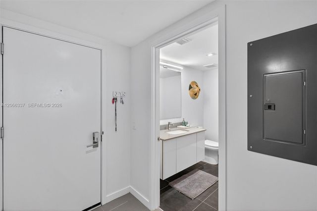 1600 NE 1st Avenue 3515, Miami, FL 33132