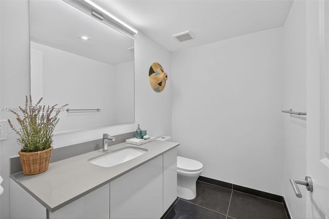1600 NE 1st Avenue 3515, Miami, FL 33132
