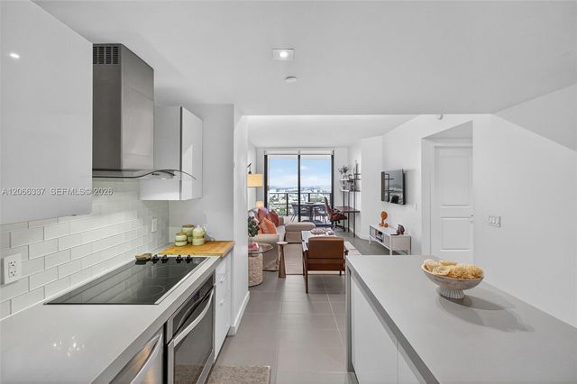 1600 NE 1st Avenue 3515, Miami, FL 33132