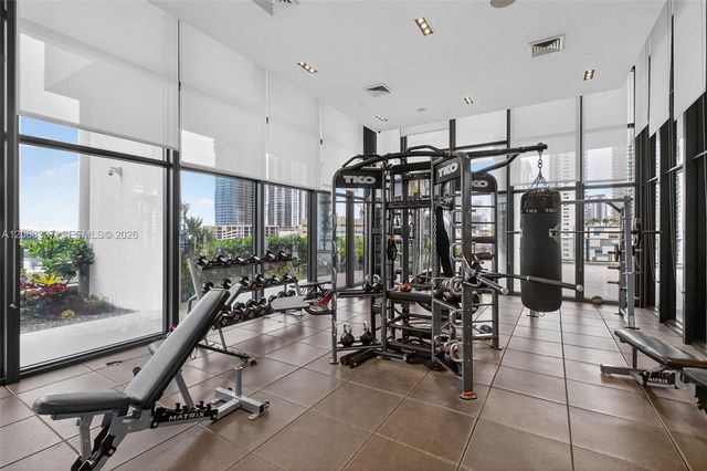 1600 NE 1st Avenue 3515, Miami, FL 33132