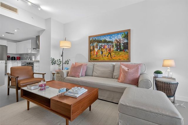 1600 NE 1st Avenue 3515, Miami, FL 33132